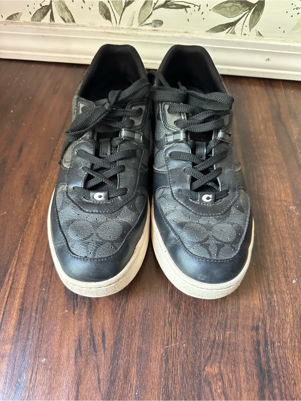 Coach Men’s Black & Tan Low-Top Signature Logo Sneakers